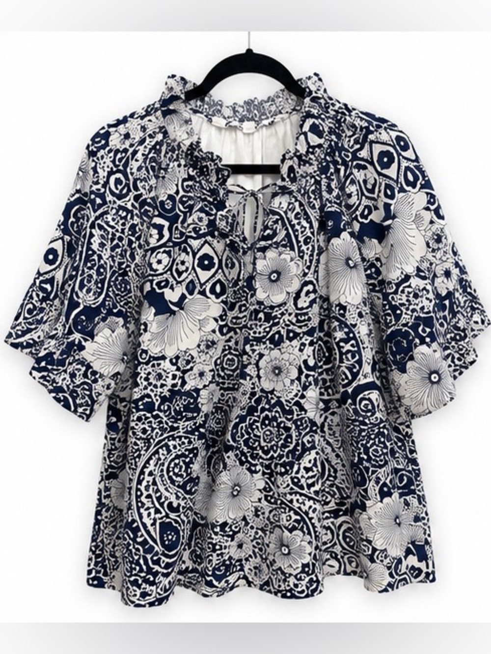 Hyacinth House XL Tuckernuck Navy Floral Cotton Ruffle Flutter Sleeve Blouse